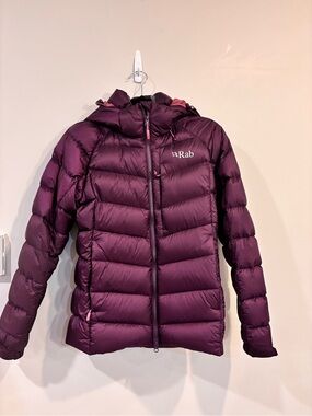 NWOT Rab Axion Pro Jacket Women’s Sz XS Purple